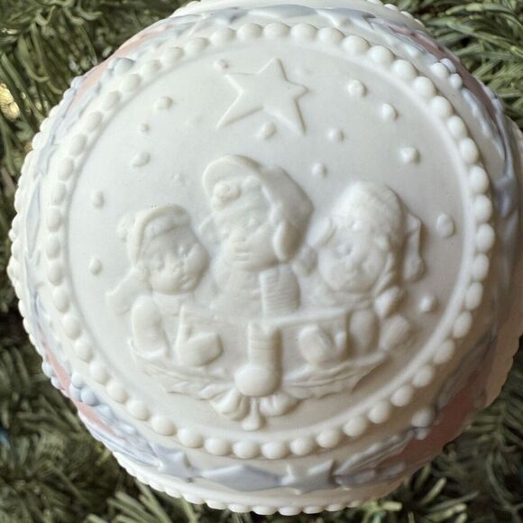 Vintage LLADRO Christmas Ball Ornament Pink Blue Porcelain Bisque 1990-Spain-#5 - Picture 2 of 7